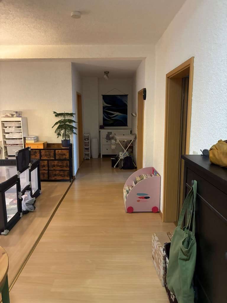 Immobilie in Ihringen - Attraktive 4 Zimmer Wohnung in Ihringen mit 2 Balkonen - Bild 3