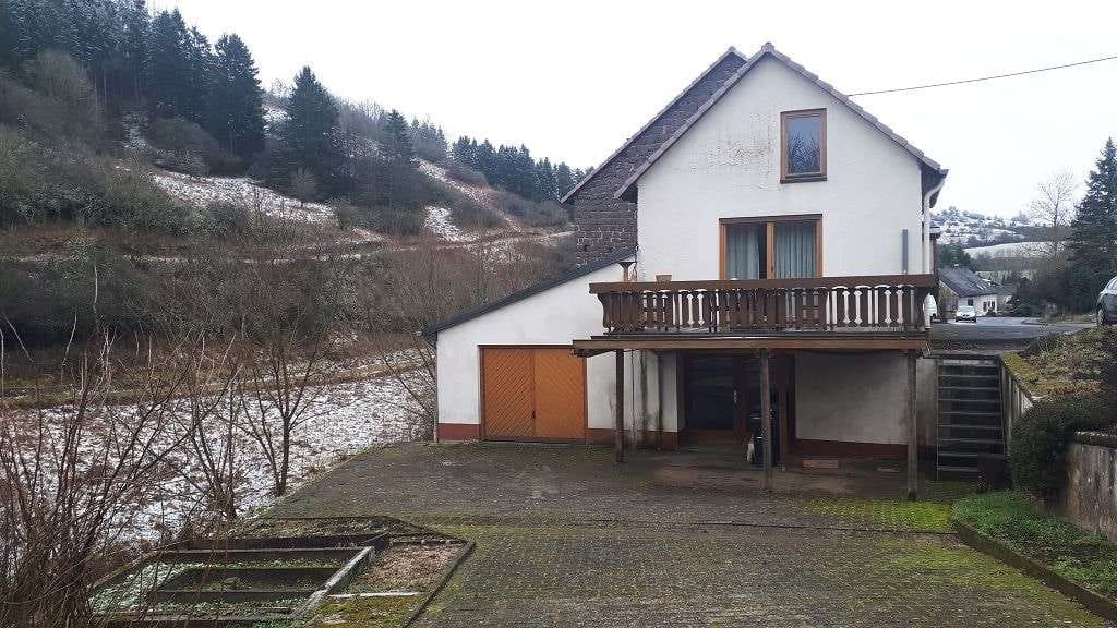 Immobilie in Rockeskyll - Wohnhaus mit ehem. großer Schreiner- werkstatt im Untergeschoss - Bild 2