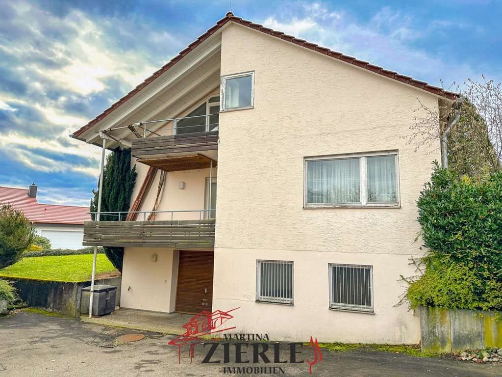 Immobilie in Göppingen - Gelegenheit! Gefragte, ruhige Randlage! 244 qm WFL, großes Grundstück mit 785 qm, 2 Balkone, Garage! - Bild 1