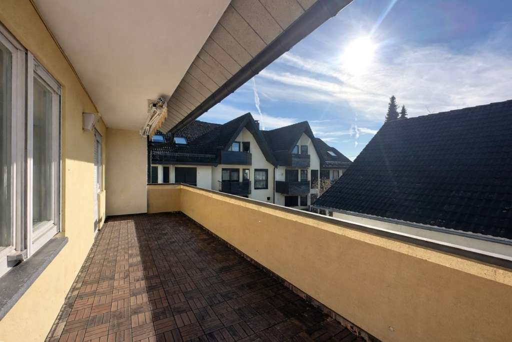 Immobilie in Magstadt - Ruhiges Wohnglück zu einem TOP-Preis: 4 Zimmer- Wohnung mit Balkon und TG sucht neuen Eigentümer! - Bild 0