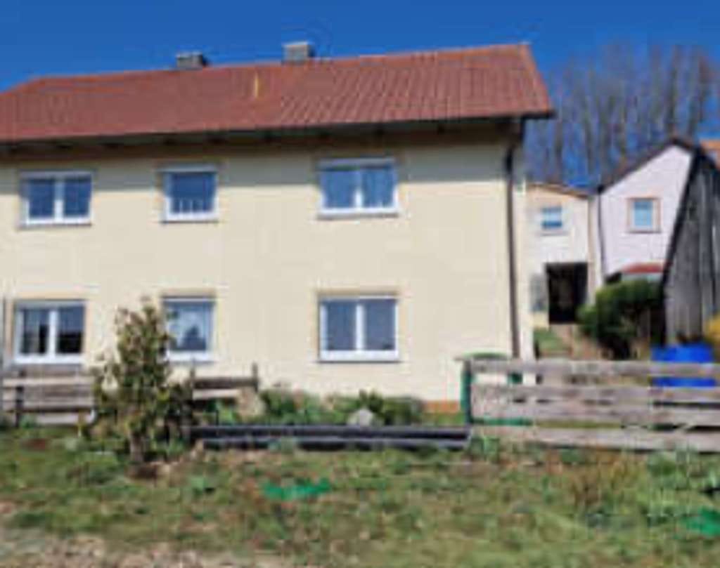 Immobilie in Wolfsegg - 1.547 € Miete vom Staat+Baugenehmigung für 2 DHH - Bild 2