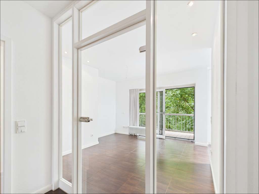 Immobilie in Klingenberg am Main - Zweistöckige Maisonette mit Weinbergblick – hier wird jeder Tag zum Ausblick - Bild 1