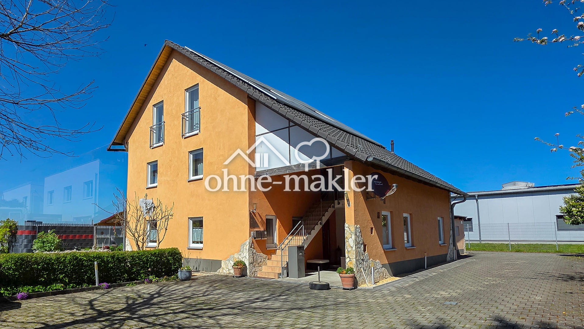 Immobilie in Langenargen - Traumhafte 253 m² Wohnen/Arbeiten, Blütengarten und viel Platz mit Ausbaupotential. Privatverkauf - Bild 1