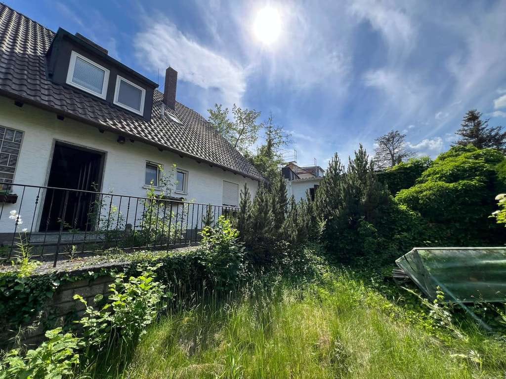 Immobilie in Seukendorf - Ruhig gelegenes Wohnhausgrundstück mit Entwicklungspotenzial - Bild 1
