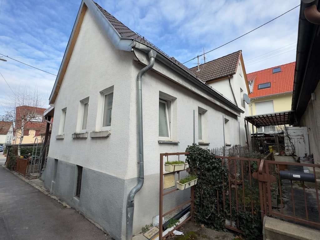 Immobilie in Fellbach - Zweifamilienhaus mit Potenzial  - Bild 4