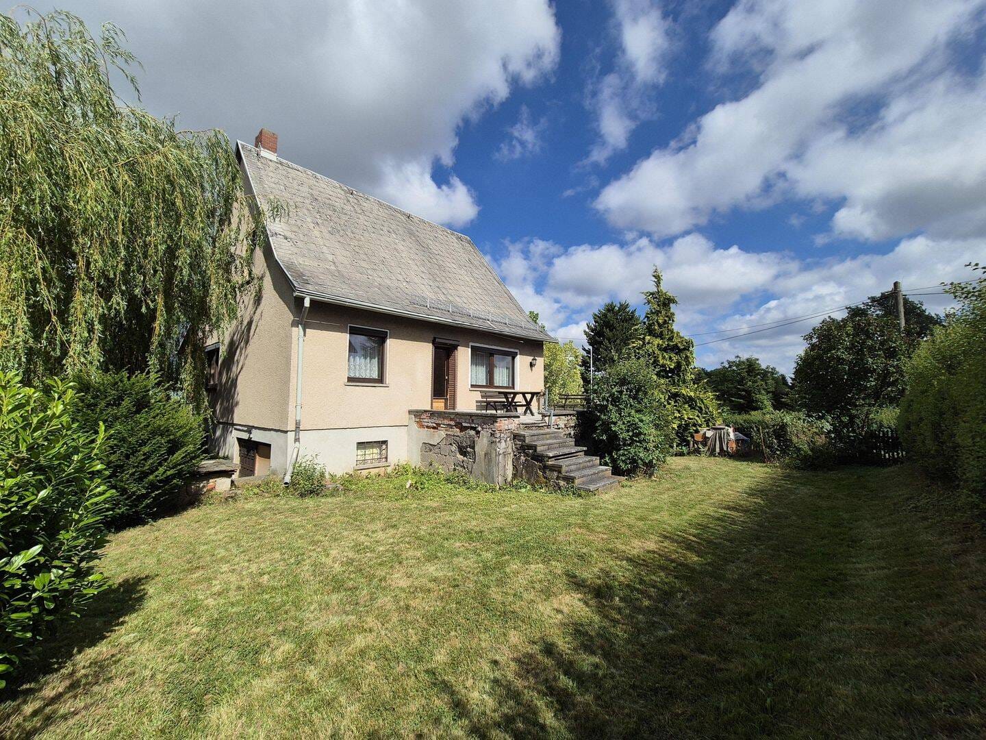 Immobilie in Taura - Raum für neue Wohnideen - Einfamilienhaus mit Terrasse, Garten und Garage - Bild 2