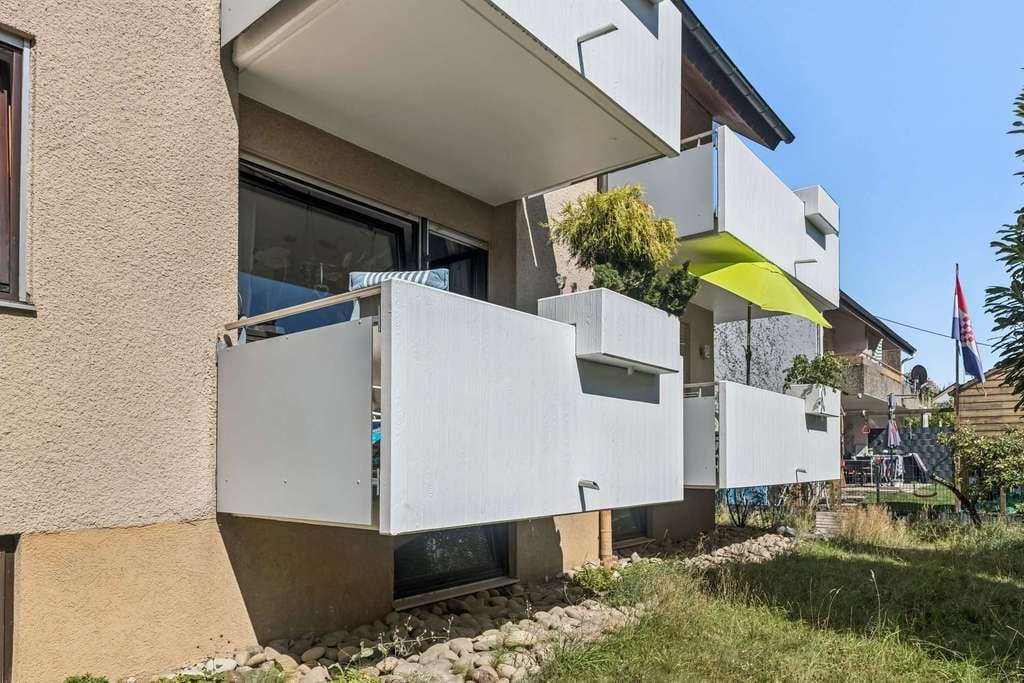 Immobilie in Wolfschlugen - Sonnige 2-Zi. Wohnung mit Süd/West Balkon - Bild 1