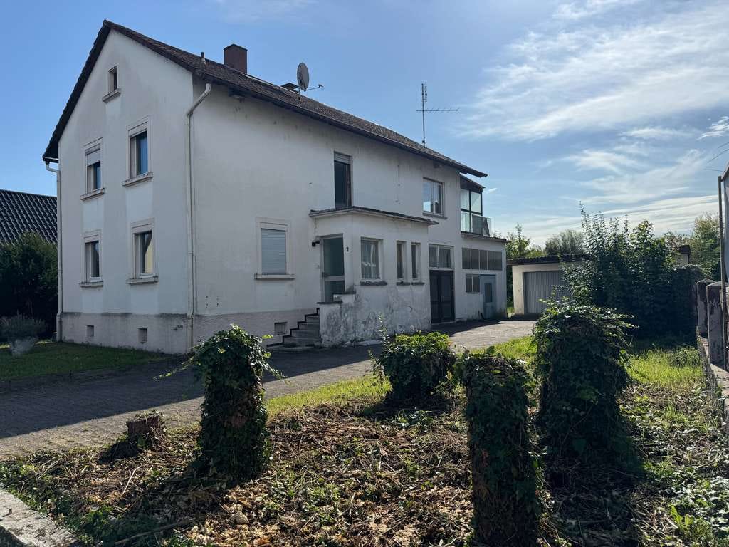 Immobilie in Rheinstetten - Provisionsfrei! Sanierung oder Neubau! Ihre Entscheidung! 949 m² Grundstück mit Bestandsgebäude! - Bild 0