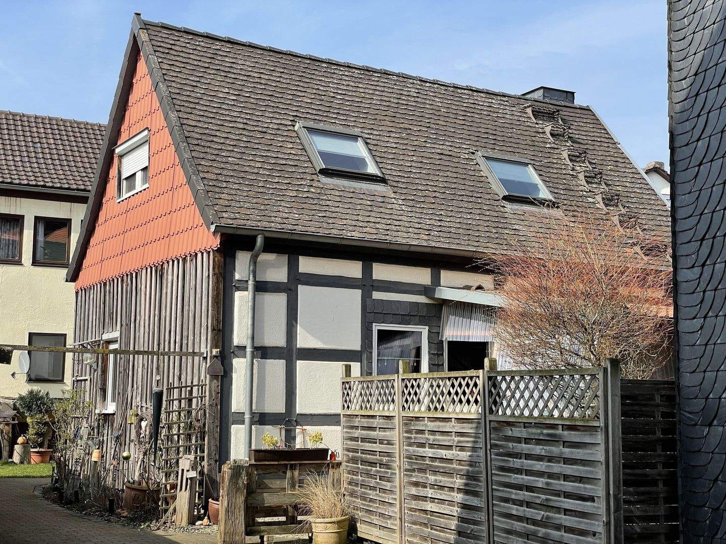 Immobilie in Hofgeismar - Modernisiertes Fachwerkhaus in Hofgeismar-Schöneberg - Bild 1