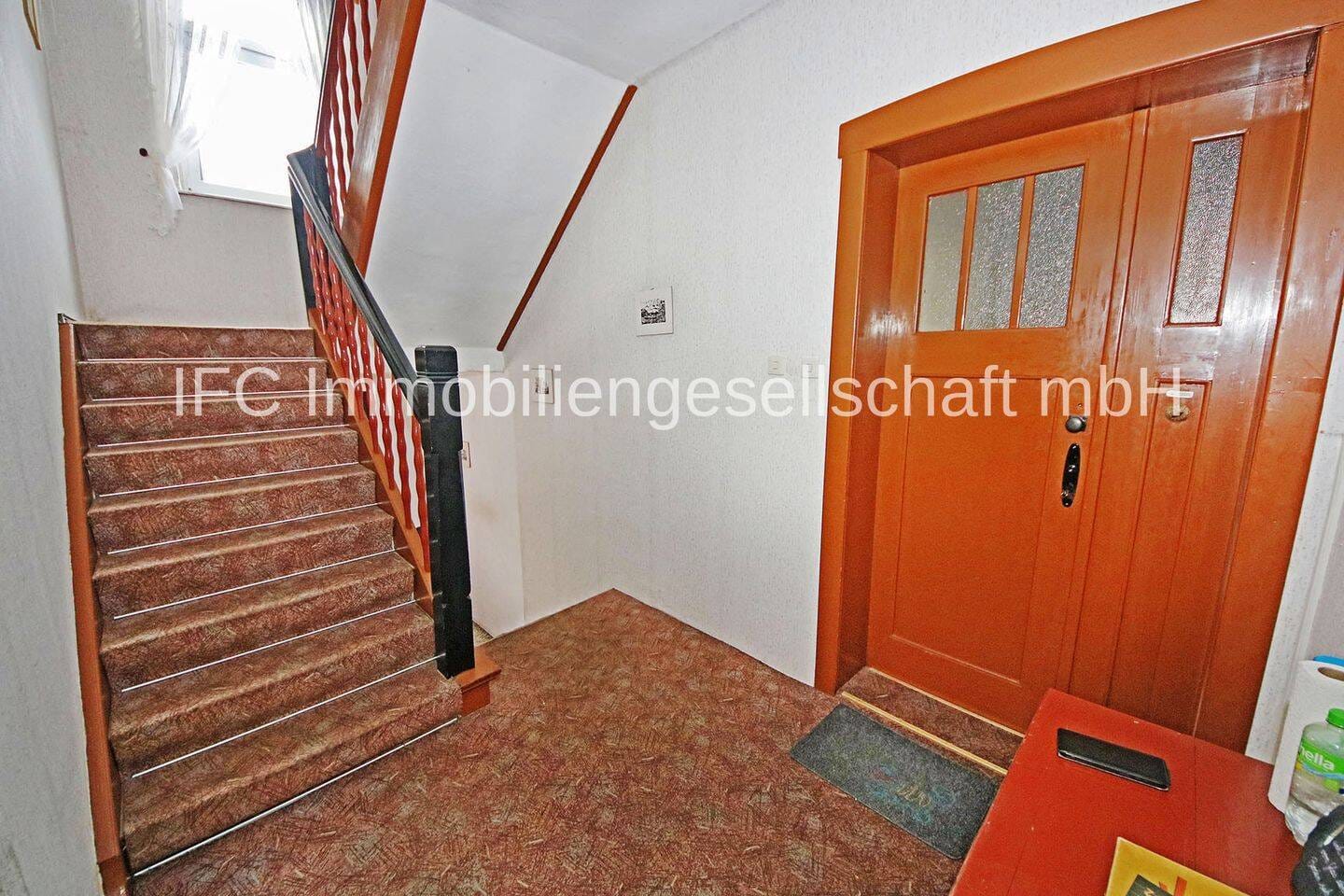Immobilie in Wittenberg - Zweifamilienhaus mit idyllischem Grundstück und idealer Verkehrsanbindung in Lutherstadt Wittenberg - Bild 3
