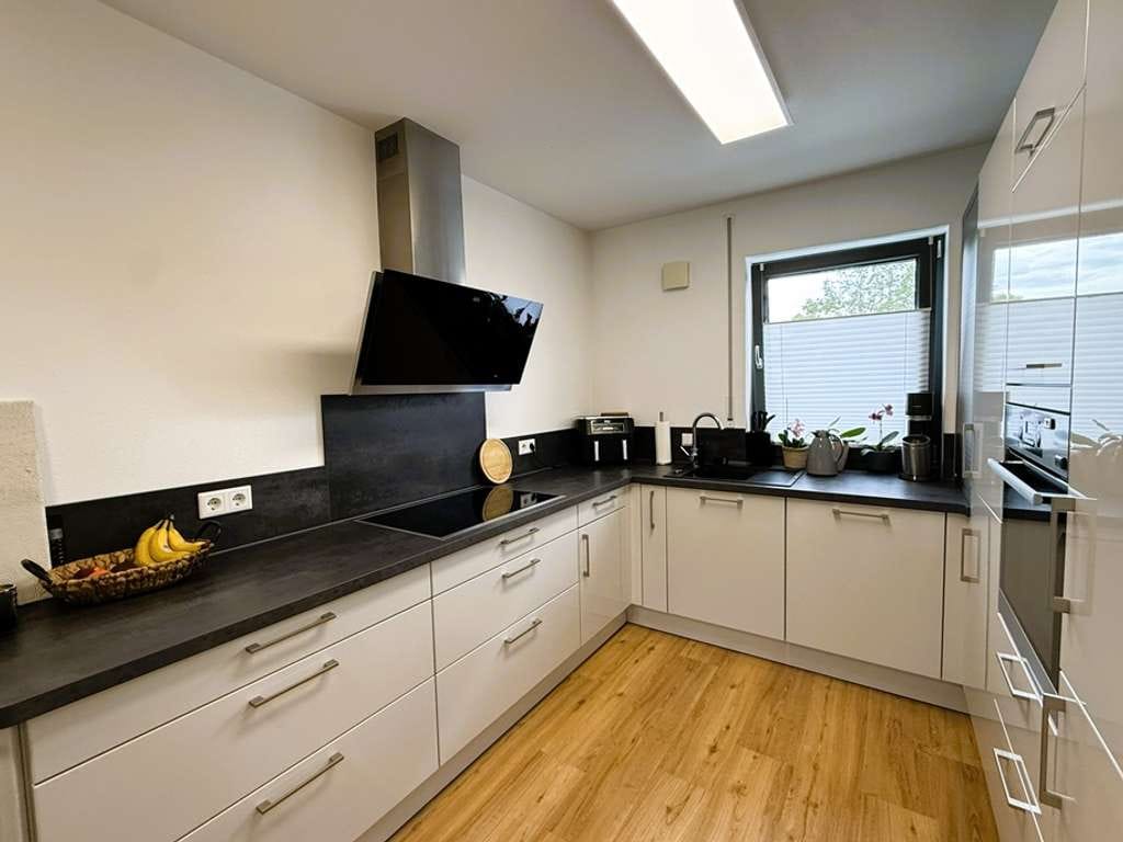 Immobilie in Lenting - Großzügige 2-Zimmerwohnung mit Aufzug, Küche und Balkon in Lenting - Bild 3