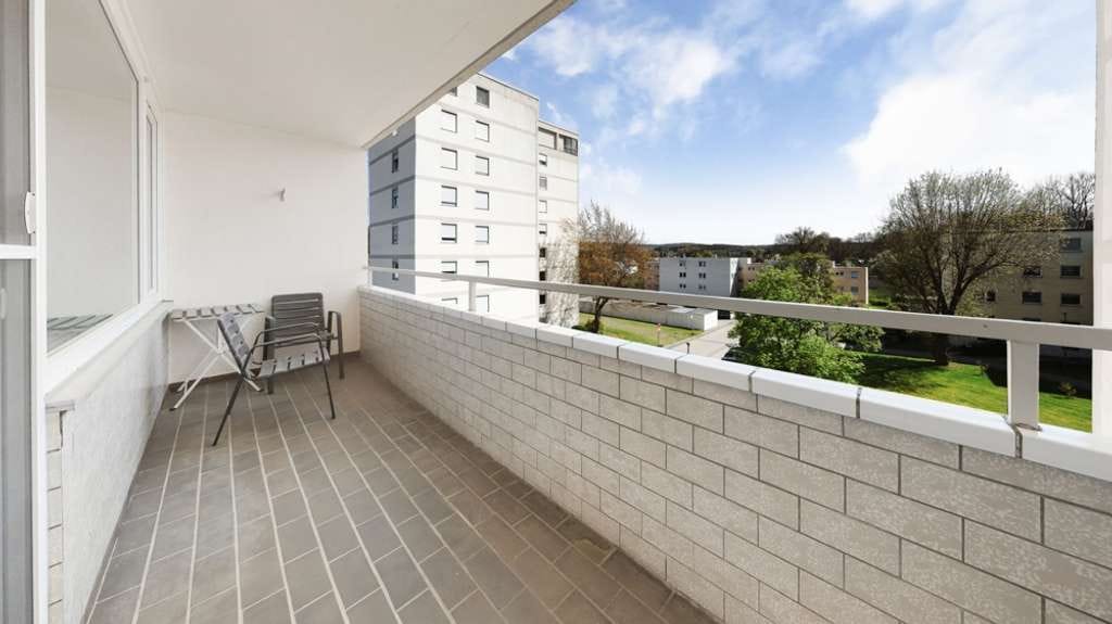 Immobilie in Hirschau - Gepflegte 2-Zimmer-Wohnung mit Balkon, Aufzug und guter Raumaufteilung - Bild 2