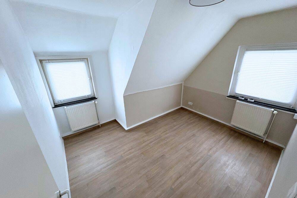 Immobilie in Horn-Bad Meinberg - Charmantes Dachnest für Singles – kompakt & gemütlich - Bild 3
