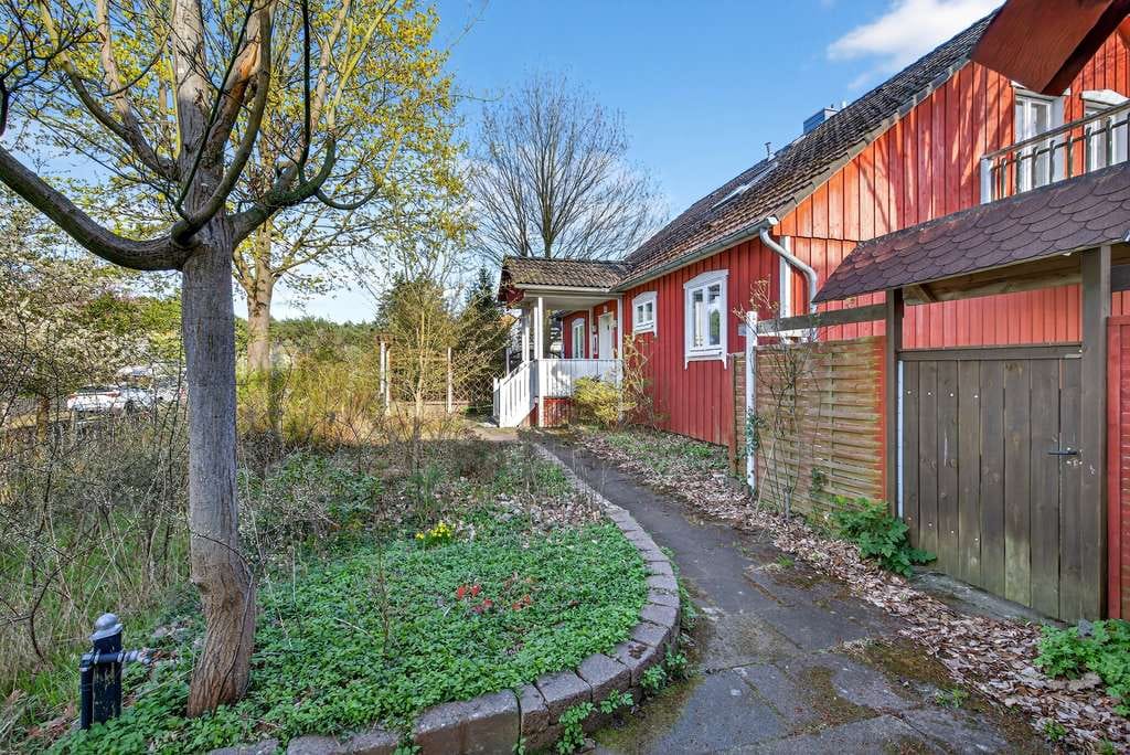 Immobilie in Hambühren - Skandinavischer Charme auf parkähnlichem Grundstück in Hambühren - Bild 4