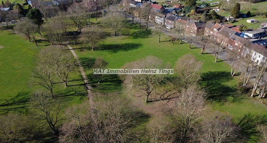 Immobilie in Gangelt - Wohn- u. Geschäftshaus mit Ladenlokal, Mietwohnungen plus  moderner Eigentümer - Wohnung - Bild 3