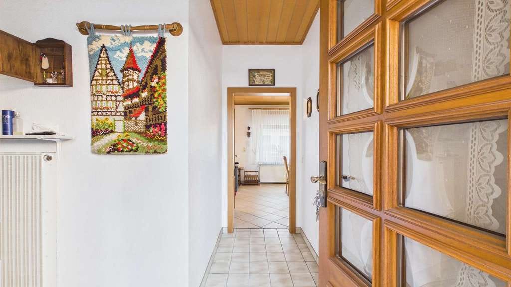 Immobilie in Grafschaft - Charmantes Haus mit Nebengebäuden und viel Entwicklungspotenzial in Lantershofen zu verkaufen - Bild 2