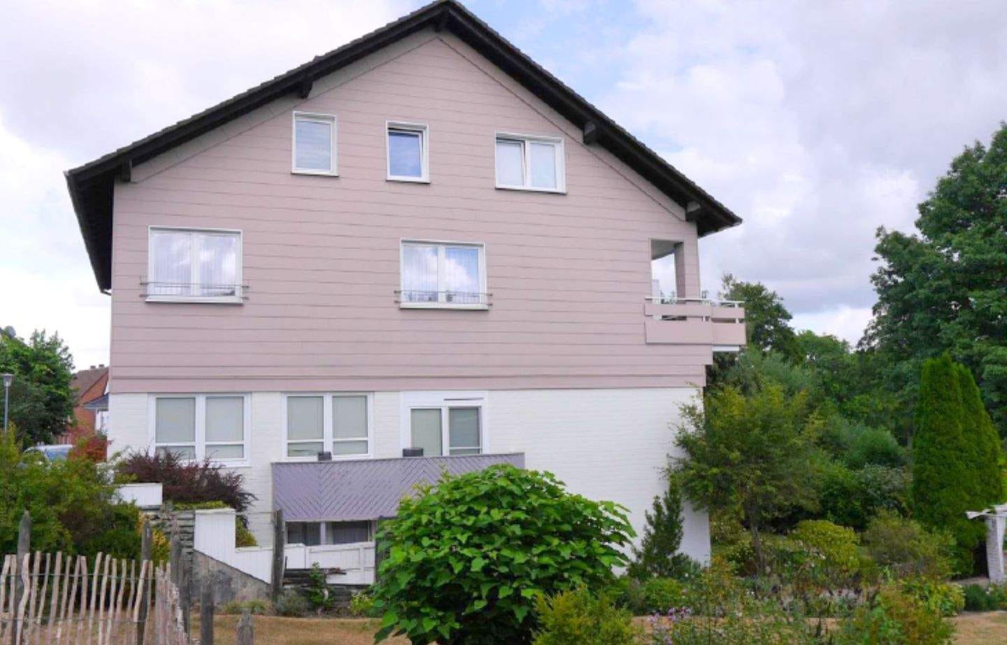 Immobilie in Steinheim - Mehrfamilienhaus in Spitzenlage mit freiem Blick ins Grüne. - Bild 2