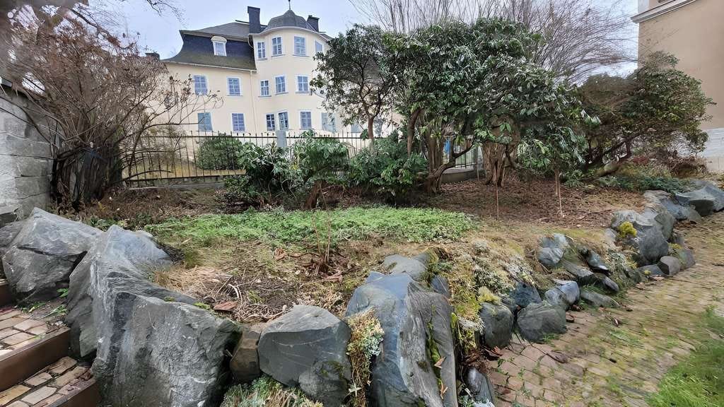Immobilie in Markneukirchen - Wohnen mit Stil und Substanz! - Bild 3