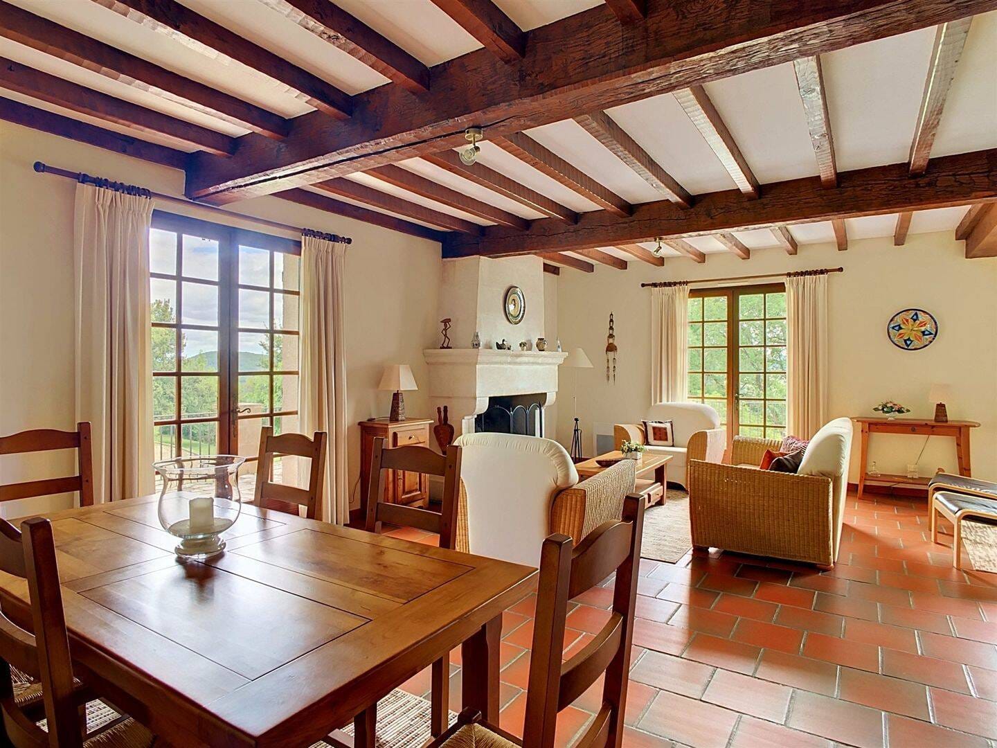 Immobilie in Flintbek - Charmantes Haus mit Pool und fantastischem Blick - Bild 2