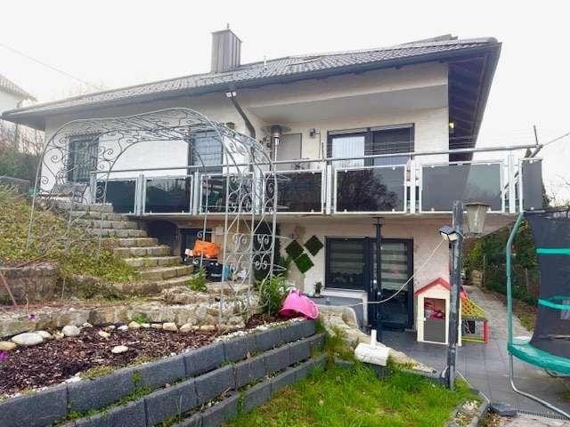 Immobilie in Passau - Hochwertiges Zweifamilienhaus m. ELW, energetisch saniert, EBK, Garage , Garten m. Pool u. Weitblick - Bild 0