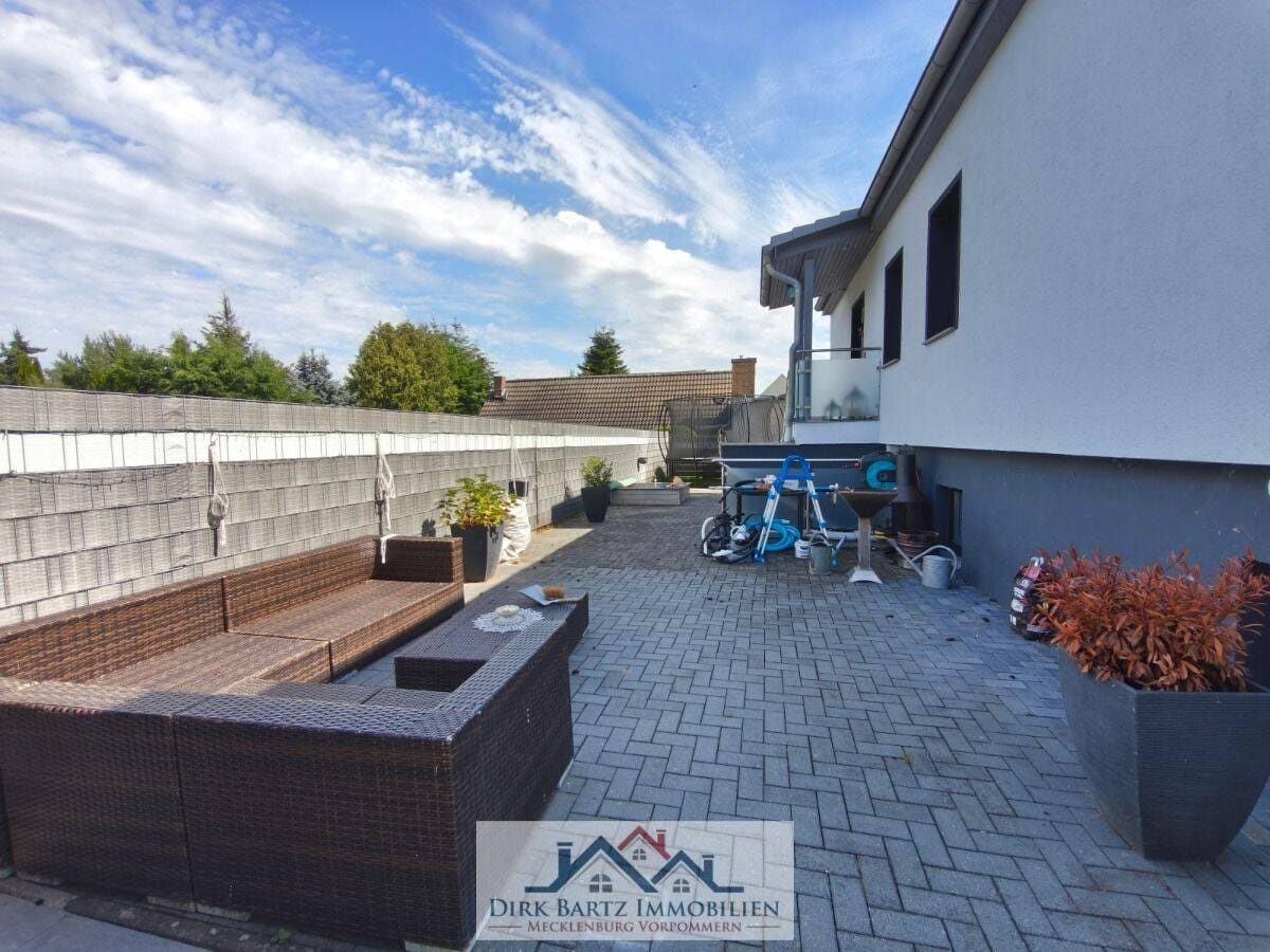 Immobilie in Verchen - Einmalig! Bungalow in Verchen mit Seeblick - Bild 3