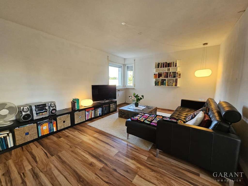 Immobilie in Ditzingen - Ihr neues Zuhause in Ditzingen - Helle 3 1/2 Zimmer-Wohnung mit Balkon! - Bild 2
