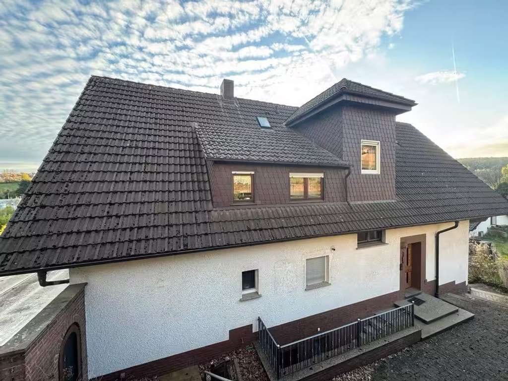 Immobilie in Burghaun - Burghaun, 1-2 Fam. Haus - Bild 1