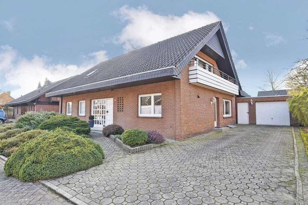 Immobilie in Neuenhaus - Ein Haus, viele Möglichkeiten: Charmantes Wohnhaus zur Nutzung als Ein- oder Zweifamilienhaus! - Bild 1