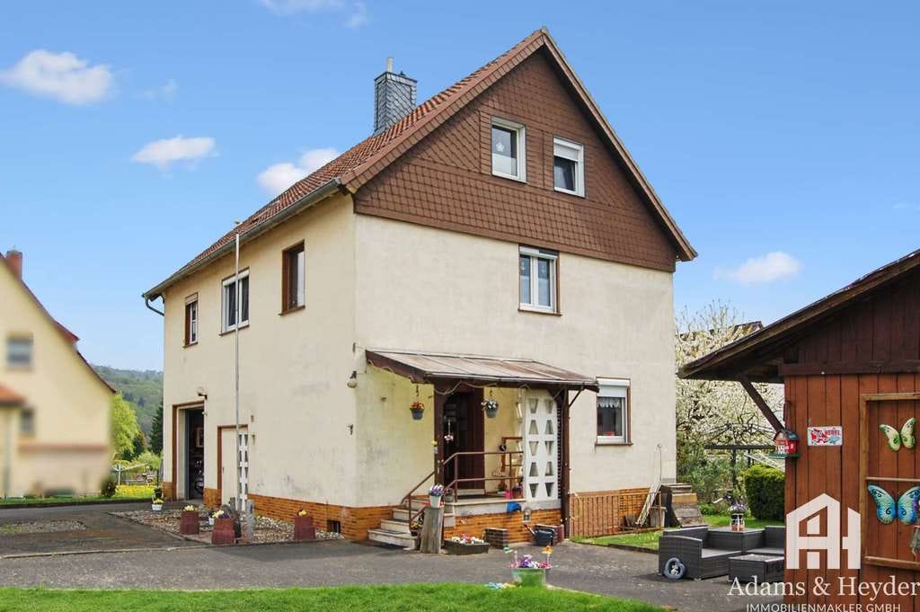 Immobilie in Haina - Maximales Potential für Familien und Kapitalanleger - Bild 1