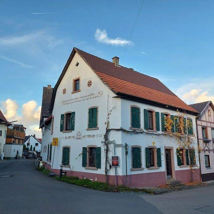 Immobilie in Weisenheim am Berg - WINZERHAUS MIT SCHEUNE    - Bild 0