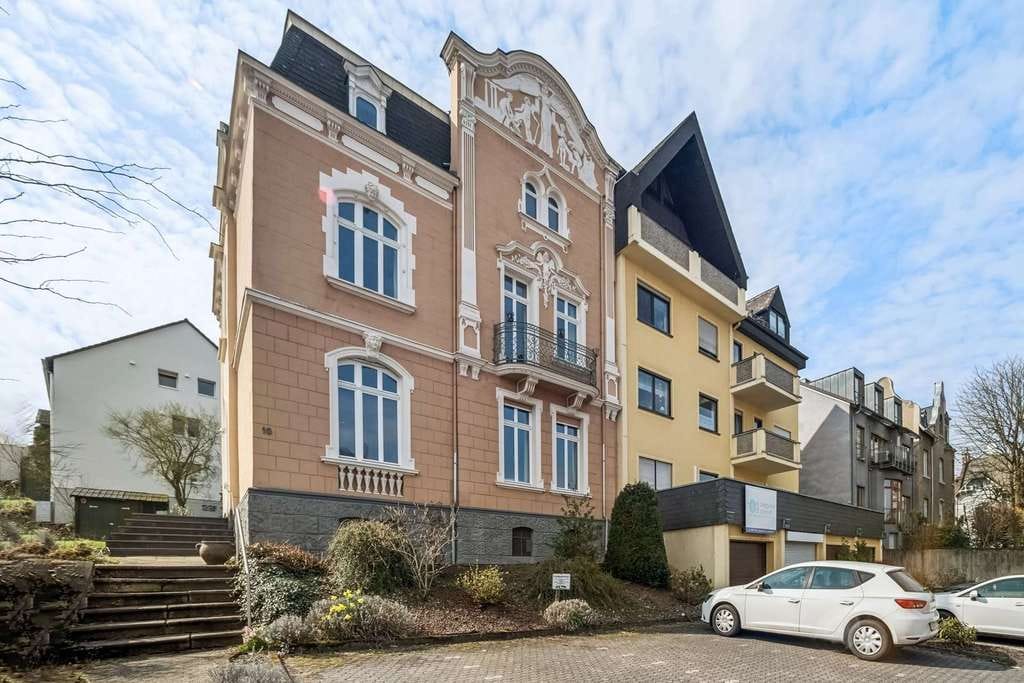 Immobilie in Andernach - Historisches Einfamilienhaus mit Einliegerwohnung in bevorzugter und zentraler Lage von Andernach! - Bild 1