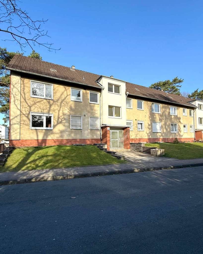 Immobilie in Celle - Einziehen und Entspannen: Modernisierte Drei Zimmerwohnung in traumhaft ruhiger Lage von Celle - Bild 0