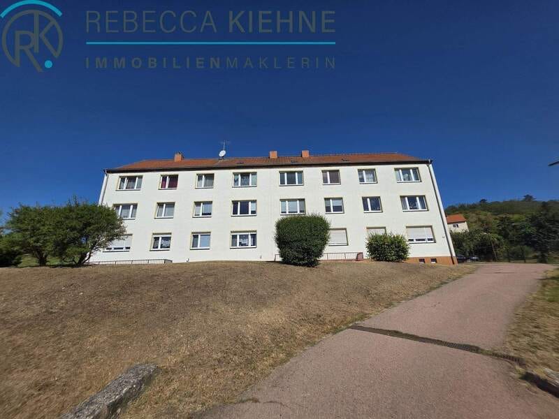 Immobilie in Gerbstedt - WINTERSALE - Vermietete helle Wohnung auf zwei Ebenen in Friedeburg - Bild 0