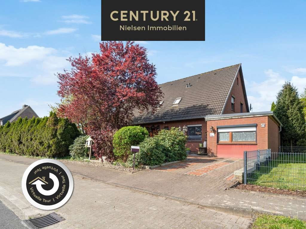 Immobilie in Bassum - ** Zweifamilienhaus mit Vollkeller ** - XL Haus bietet Platz für jeden - Bild 0