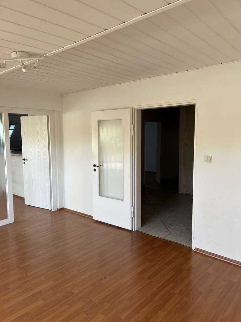 Immobilie in Nürnberg - Dachgeschosseinheit mit Burgblick (Teileigentum) und Einzelgarage - Bild 4