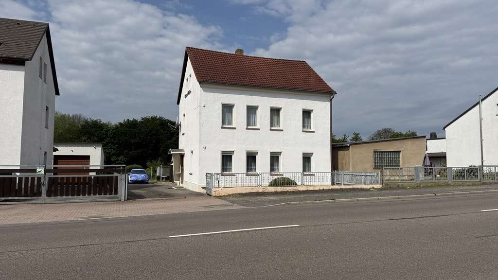 Immobilie in Borna - Einfamilienhaus in Borna OT Zedlitz zu verkaufen. - Bild 1
