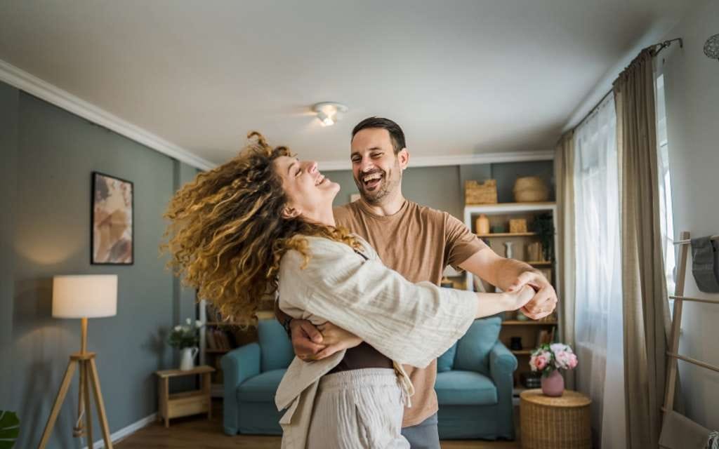 Immobilie in Jahnsdorf/Erzgebirge - Alles was man brauch unter einem Dach: Stadtvilla von Kern-Haus! - Bild 4