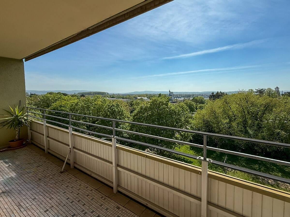 Immobilie in Bendorf - Helle 3-Zimmerwohnung mit Balkon in zentraler Lage von Bendorf! Ca. 15 Min. Koblenz - Bild 2