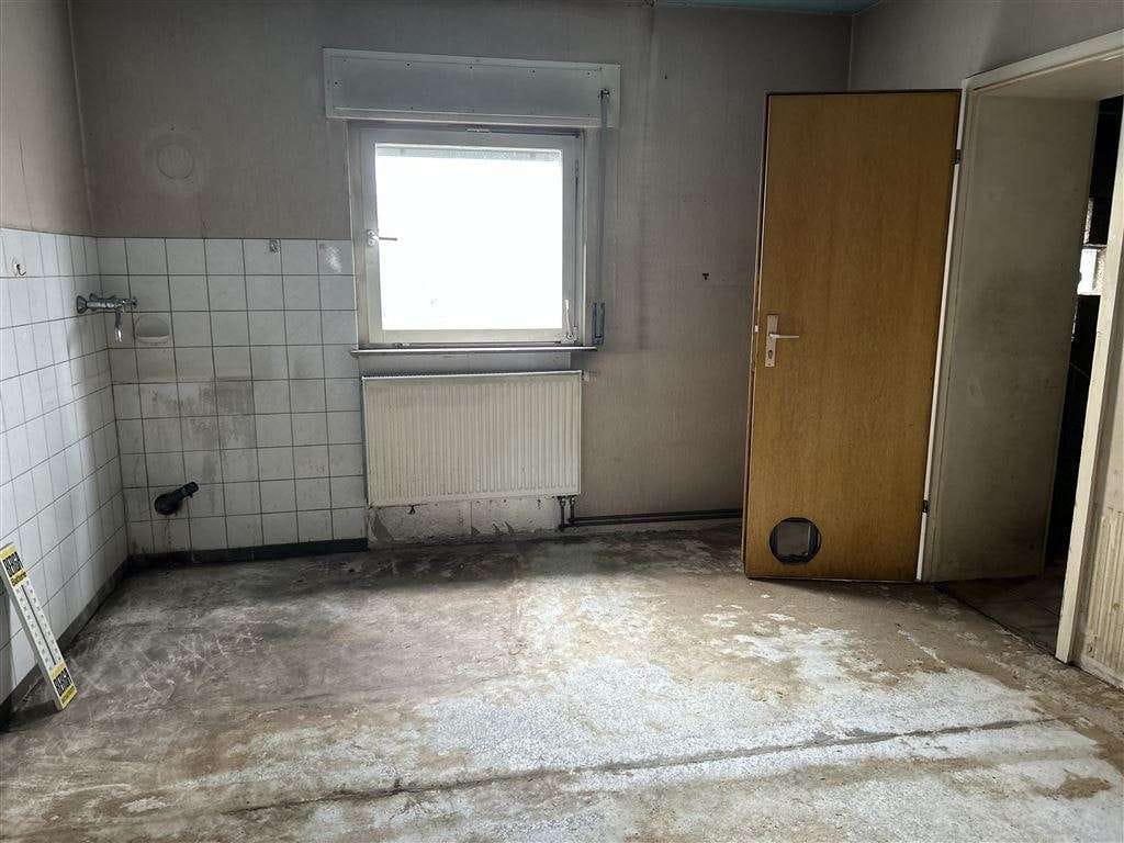 Immobilie in Bietigheim - Sanierungsbedürftiges Einfamilienhaus mit Potenzial aufkleinem Grundstück - Bild 1