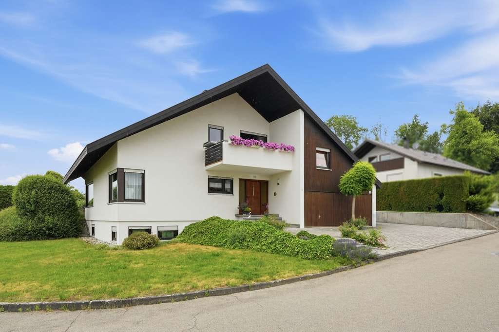 Immobilie in Eberhardzell - Einzigartiges Architektenhaus mit besonderen Vorzügen in Eberhardzell - Bild 2