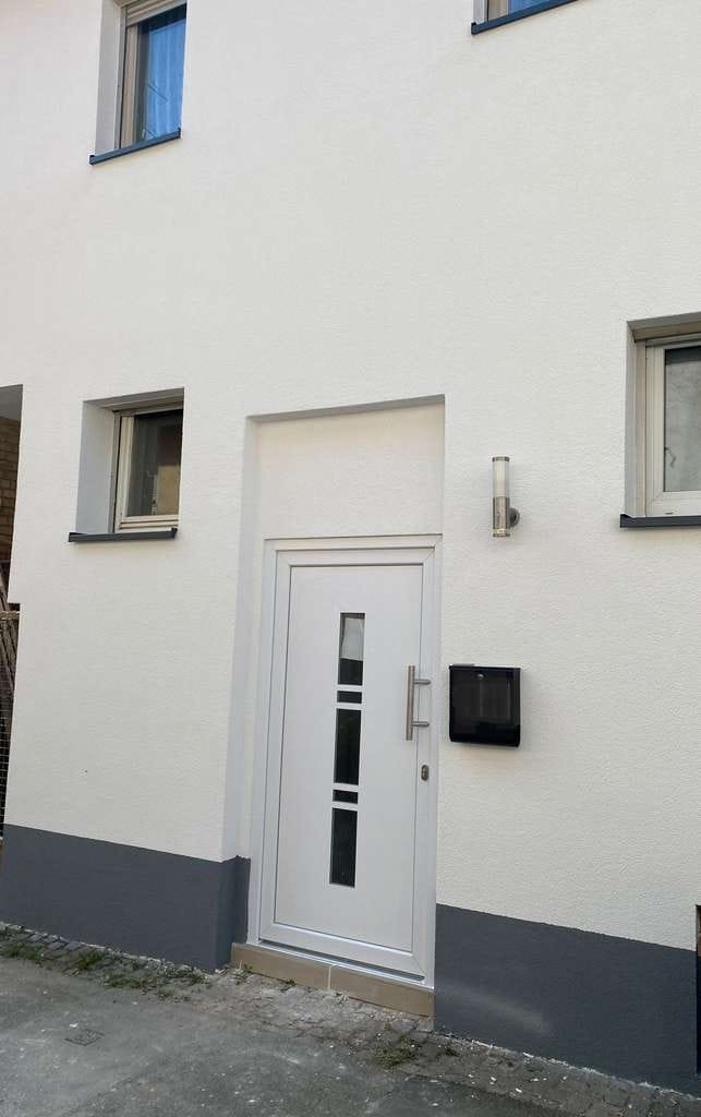 Immobilie in Brackenheim - Doppelhaushälfte mit sep. Gartengrundstück und Gartenhaus - Bild 2