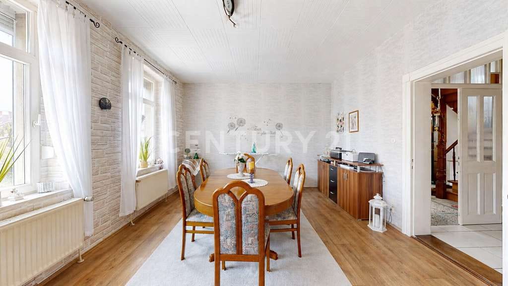 Immobilie in Schöningen - Großzügiges Zweifamilienhaus mit vielseitigem Potenzial - Bild 2