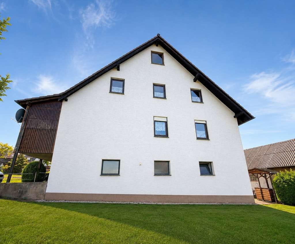 Immobilie in Witzenhausen - Großzügiges Familiendomizil mit vielseitigen Wohnmöglichkeiten in ruhiger Wohnlage - Bild 2