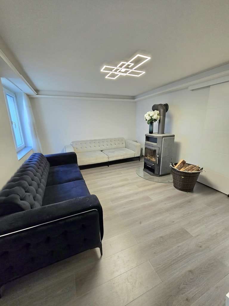 Immobilie in Dornhan - Modernisiertes Einfamilienhaus im Herzen von Dornhan: Einziehen und Wohlfühlen! - Bild 2