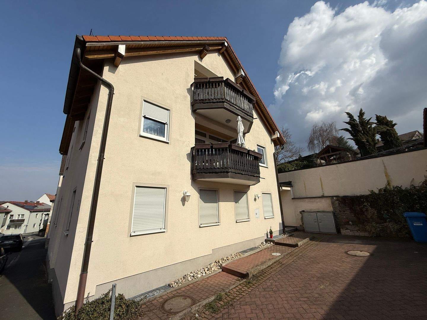 Immobilie in Höchberg - Eigentumswohnung im Rahmen der Zwangsvollstreckung zu verkaufen - Bild 2