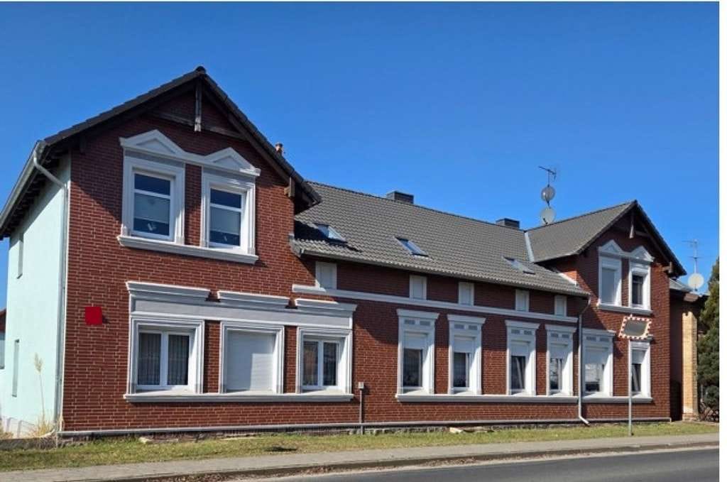 Immobilie in Ferdinandshof - Mehrfamilienhaus mit freiwerdender Eigentümerwohnung und viel Nebengelass - Bild 0