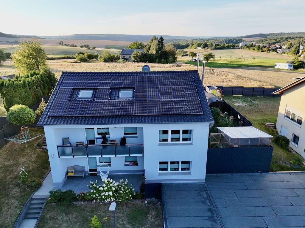 Immobilie in Hohenstein - Hohenstein-Holzhausen: Ein Wellness-Einfamilienhaus der Premiumklasse in direkter Wiesenrandlage! - Bild 3