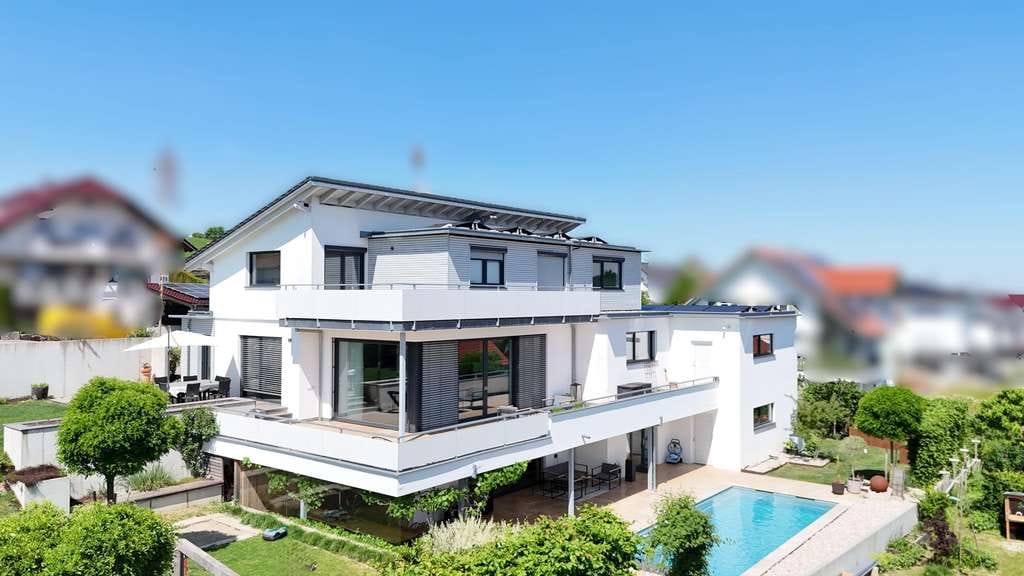 Immobilie in Rot an der Rot - Traum-Villa mit Weitblick im Vorallgäu - Bild 0