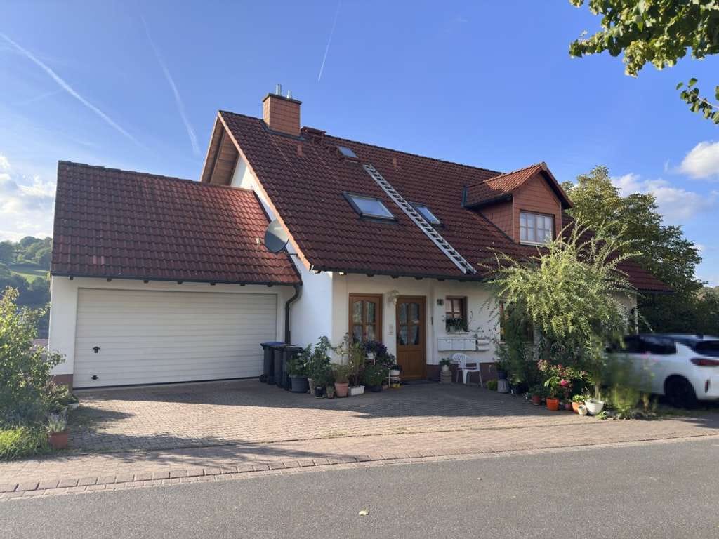 Immobilie in Hausen - Wunderschöne 3-Zimmer Wohnung mit Terrasse und herrlichem Weitblick! - Bild 1