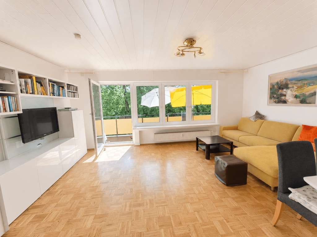 Immobilie in Bickenbach - Lichtdurchflutetes Wohnen mit zwei Balkonen – gepflegte 3-Zimmer-Wohnung mit Aufzug - Bild 0